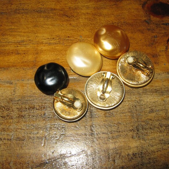 Vintage Carolee Clip-on's - Gold, Champaign & Black. - Picture 1 of 5